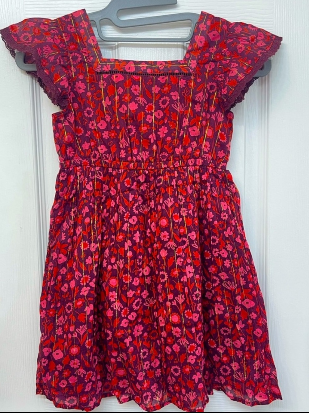 Gorgeous Fall Pink and Red Floral Flutter-Sleeve Dress